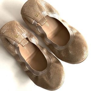 Yosi Samra Nude Metallic Textured Ballet Flats